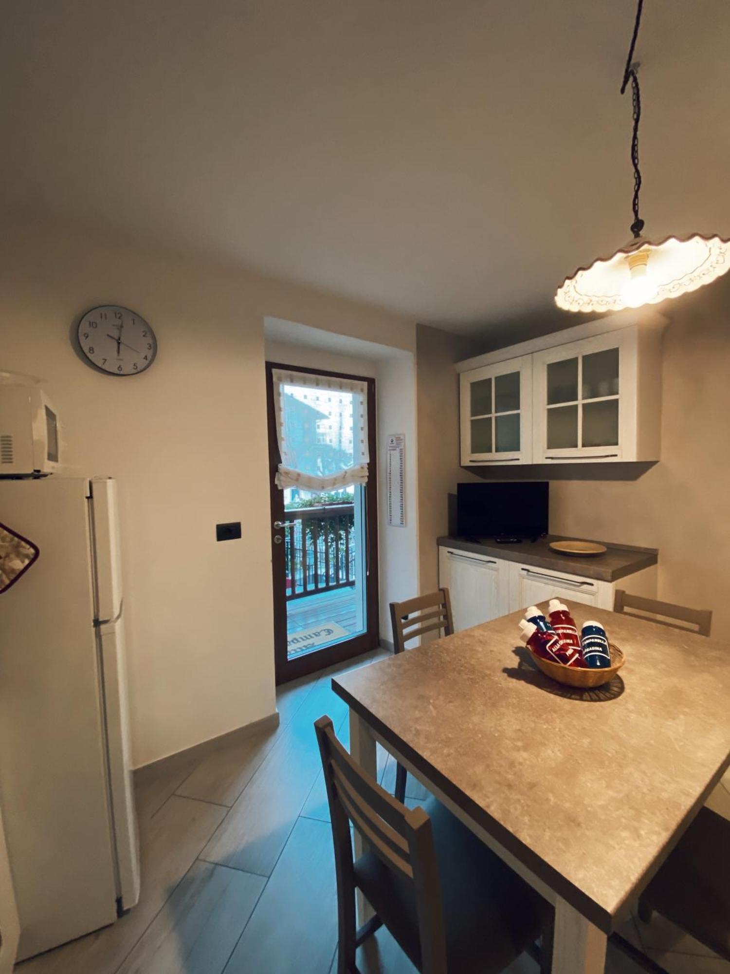 Alla Campanella Riva del Garda Exterior foto